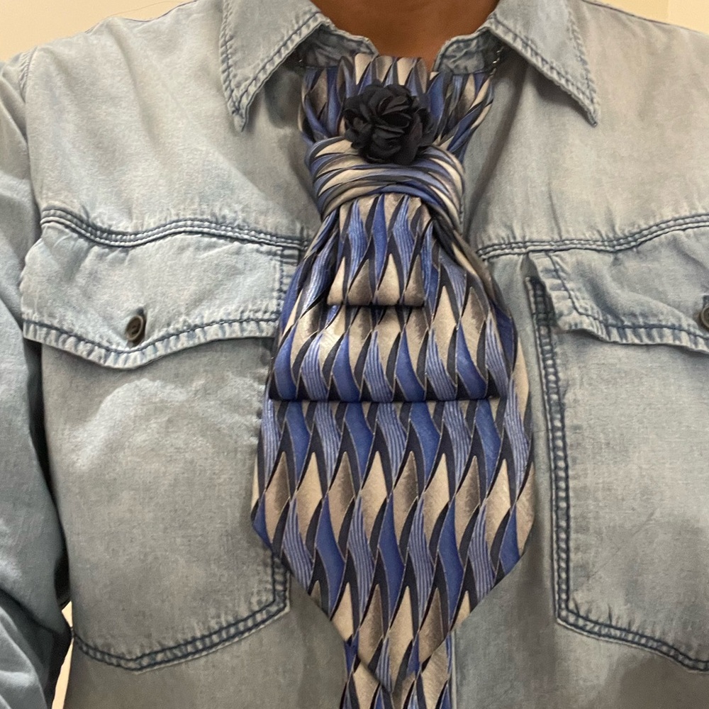 *NEW* Ladies Custom Neck-tie with Bow. Shades of blue. Adjustable necklace.